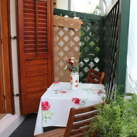 Apartament Lina - 30m From The Beach *