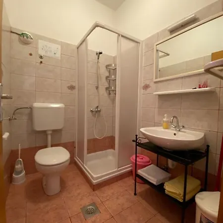 Lina - 30m From The Beach Apartament Pag Town