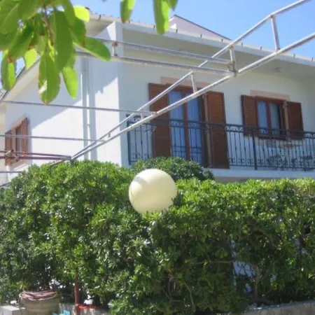 Lina - 30m From The Beach * Pag Town