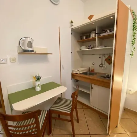 Apartament Lina - 30m From The Beach Pag Town