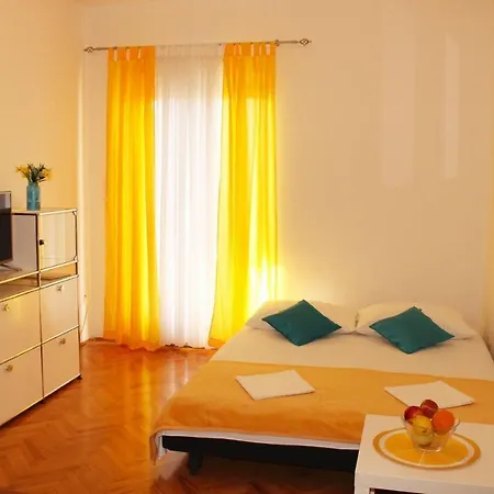 Lina - 30m From The Beach * Pag Town
